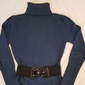 Warm and cozy turtle neck.